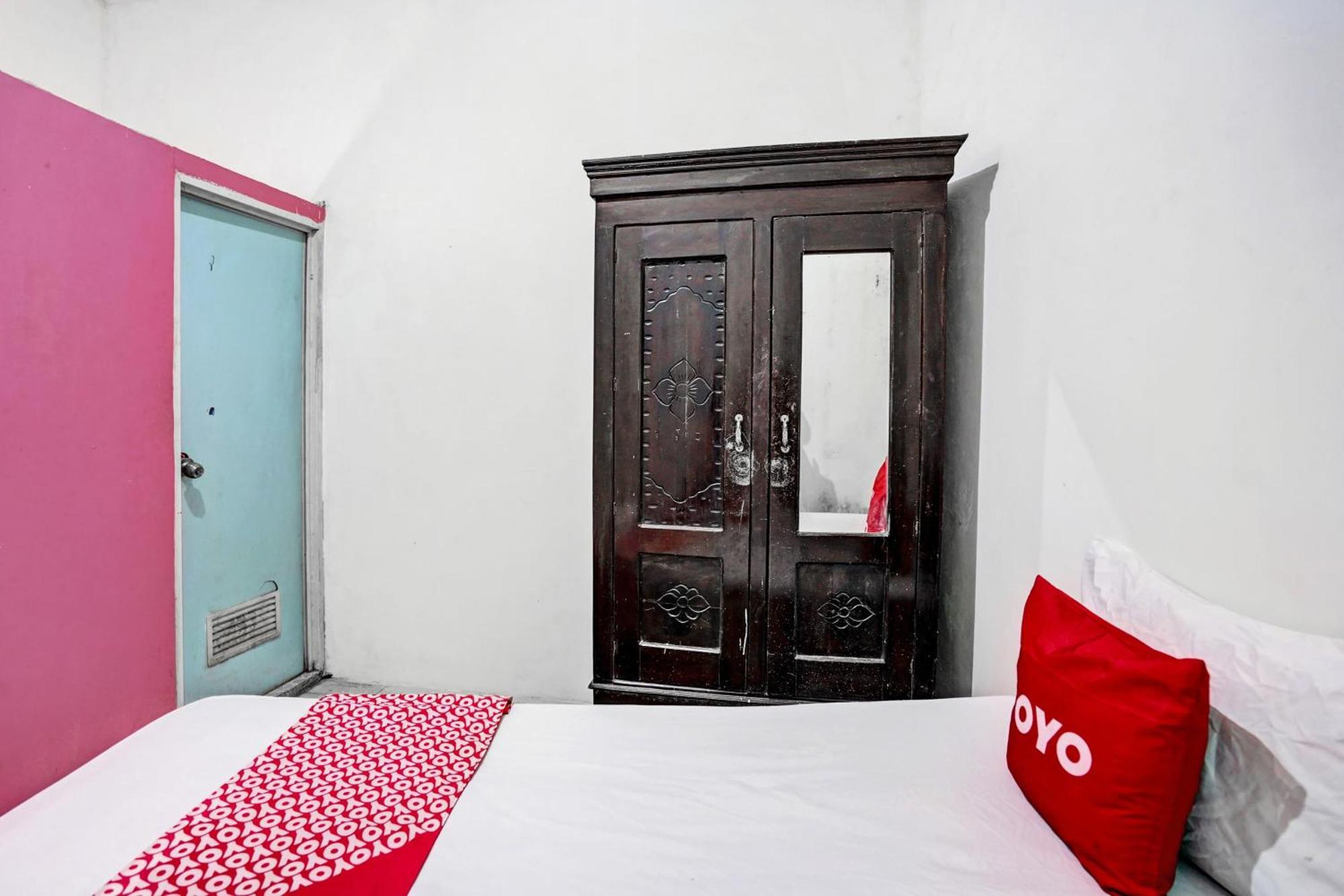 Oyo Life 92840 Wisma Morricco Jombang Exterior foto